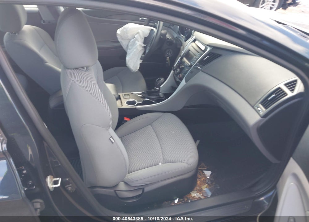 2014 HYUNDAI SONATA GLS VIN: 5NPEB4AC9EH937455