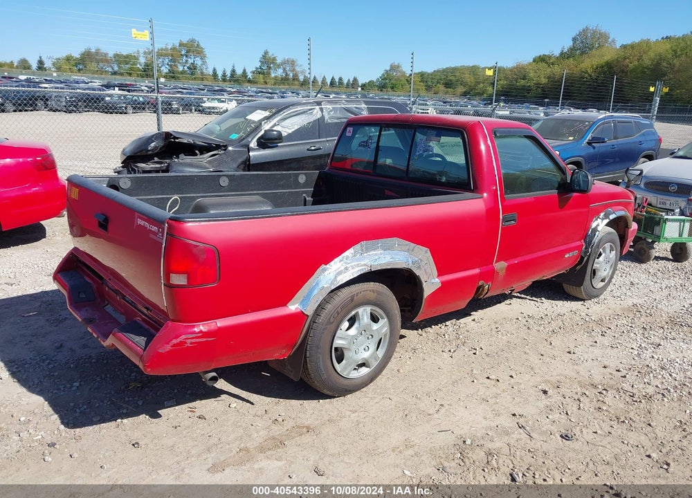 1994 CHEVROLET S TRUCK S10 VIN: 1GCCS14Z8R8182857