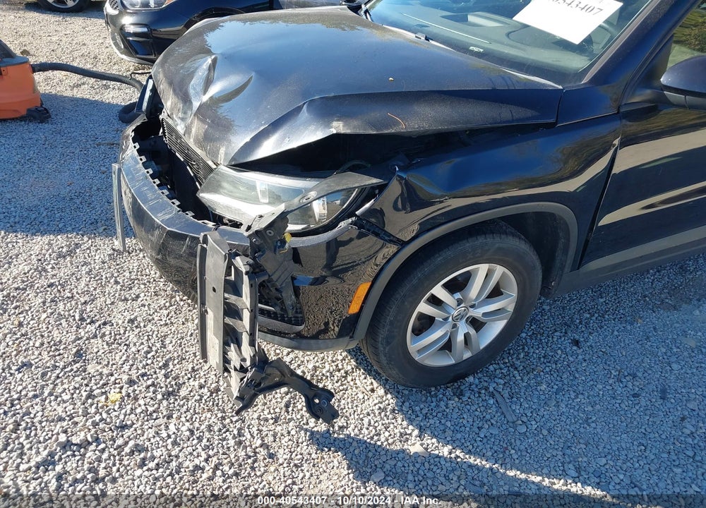 2015 VOLKSWAGEN TIGUAN S VIN: WVGBV7AX3FW523108