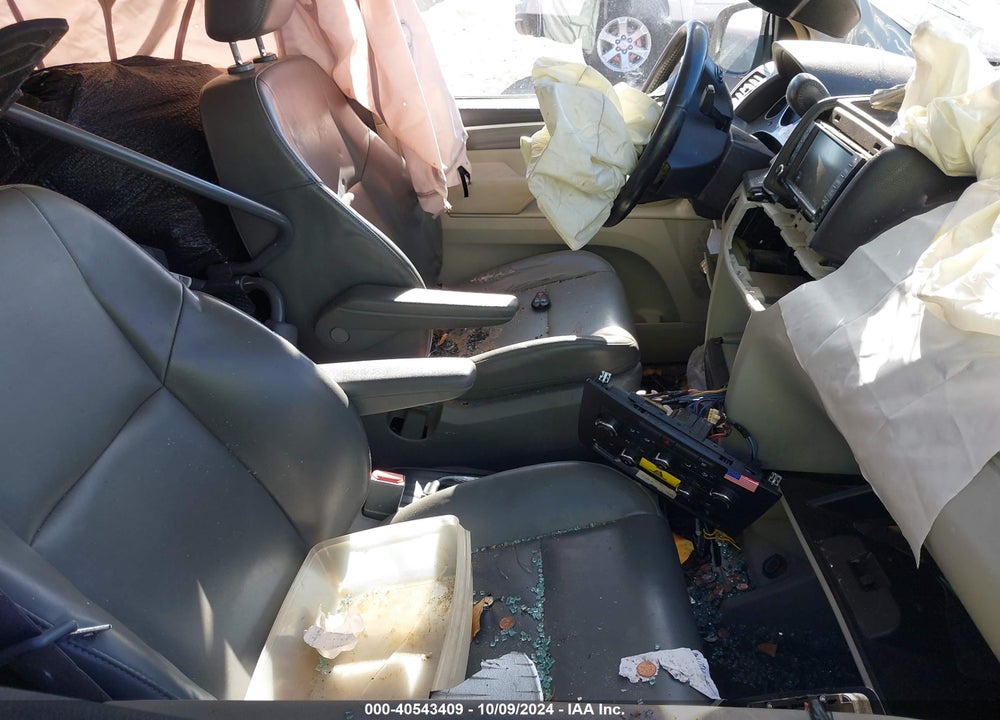 2010 VOLKSWAGEN ROUTAN SE VIN: 2V4RW3D13AR236617