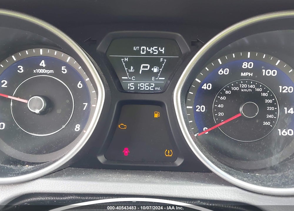 2015 HYUNDAI ELANTRA SE VIN: 5NPDH4AE0FH647893