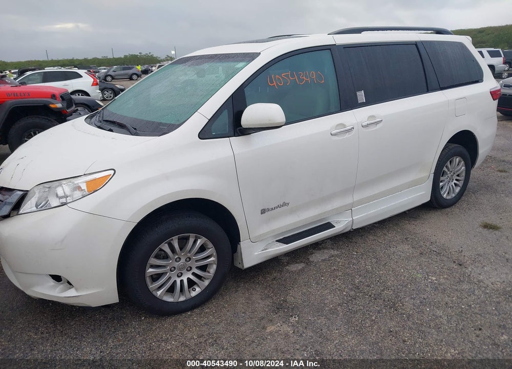 2016 TOYOTA SIENNA XLE 8 PASSENGER VIN: 5TDYK3DC0GS760469