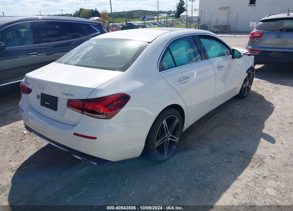 2022 MERCEDES-BENZ A 220 4MATIC VIN: W1K3G4FB5NJ342530