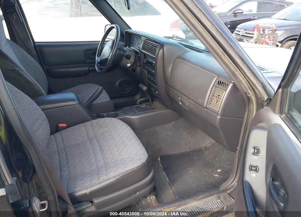 1999 JEEP CHEROKEE CLASSIC/SPORT VIN: 1J4FF68S1XL594750