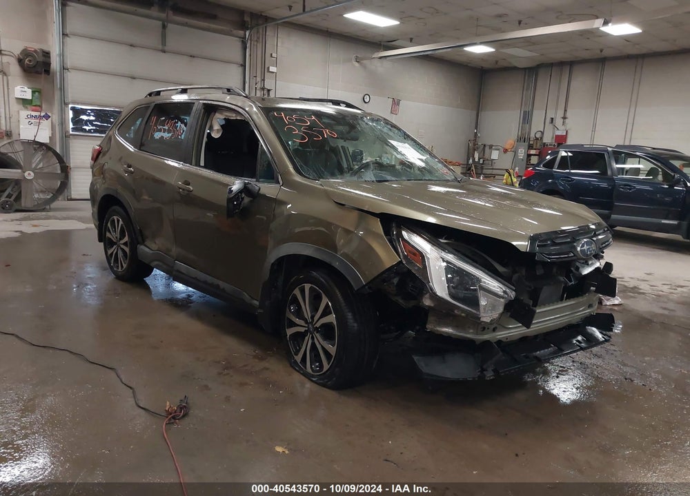 2024 SUBARU FORESTER LIMITED VIN: JF2SKAKC1RH426442