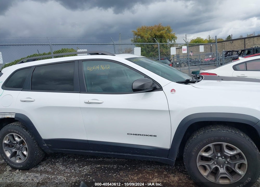 2019 JEEP CHEROKEE TRAILHAWK ELITE 4X4 VIN: 1C4PJMBX5KD259298
