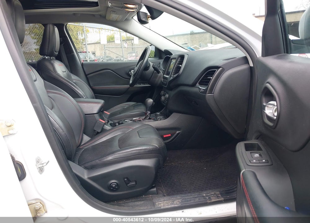 2019 JEEP CHEROKEE TRAILHAWK ELITE 4X4 VIN: 1C4PJMBX5KD259298