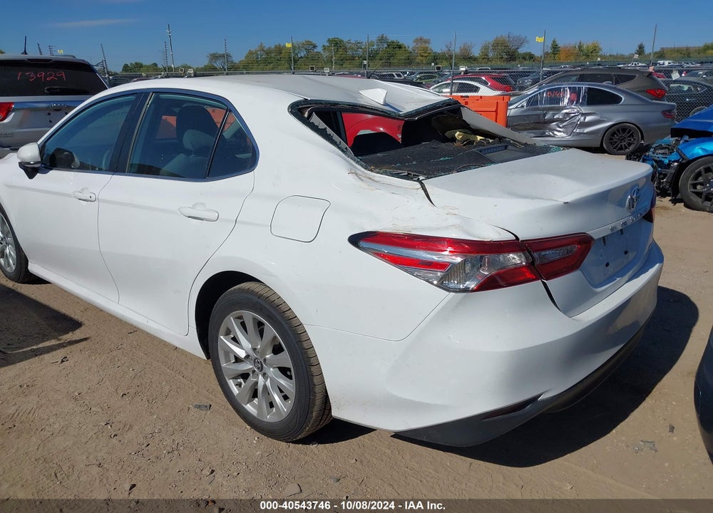 2019 TOYOTA CAMRY LE VIN: 4T1B11HK7KU790874