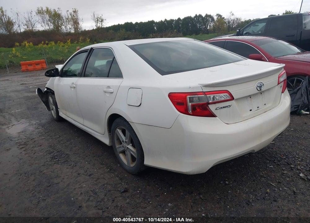 2013 TOYOTA CAMRY SE VIN: 4T1BF1FK6DU656462