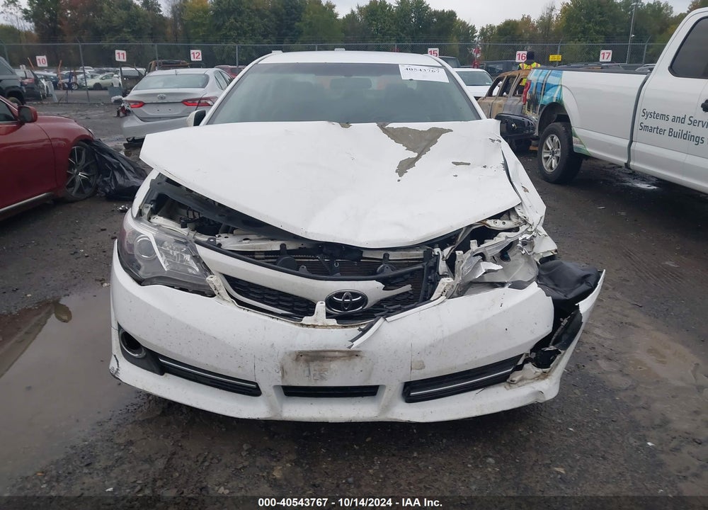2013 TOYOTA CAMRY SE VIN: 4T1BF1FK6DU656462