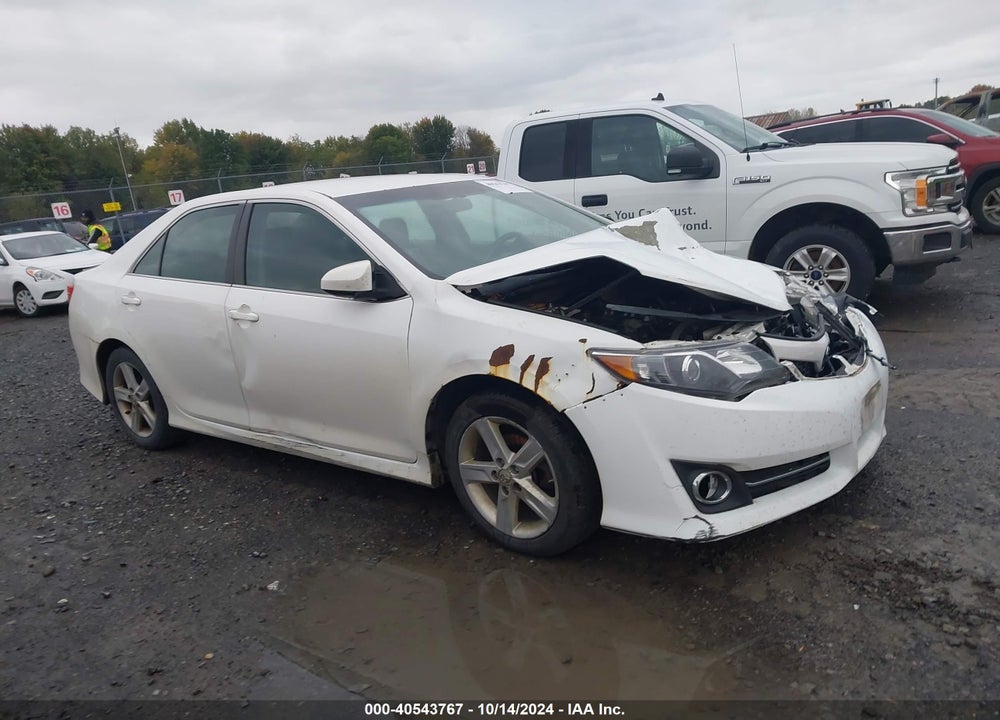 2013 TOYOTA CAMRY SE VIN: 4T1BF1FK6DU656462
