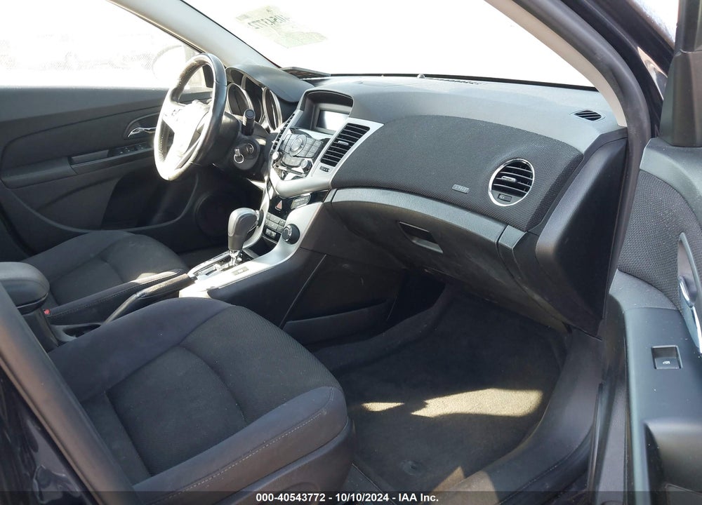 2014 CHEVROLET CRUZE 1LT AUTO VIN: 1G1PC5SB4E7366827