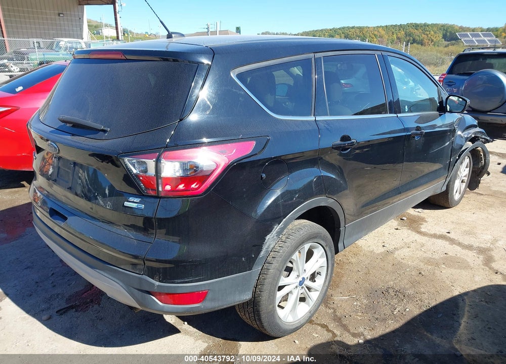2017 FORD ESCAPE SE VIN: 1FMCU9GD9HUC58192