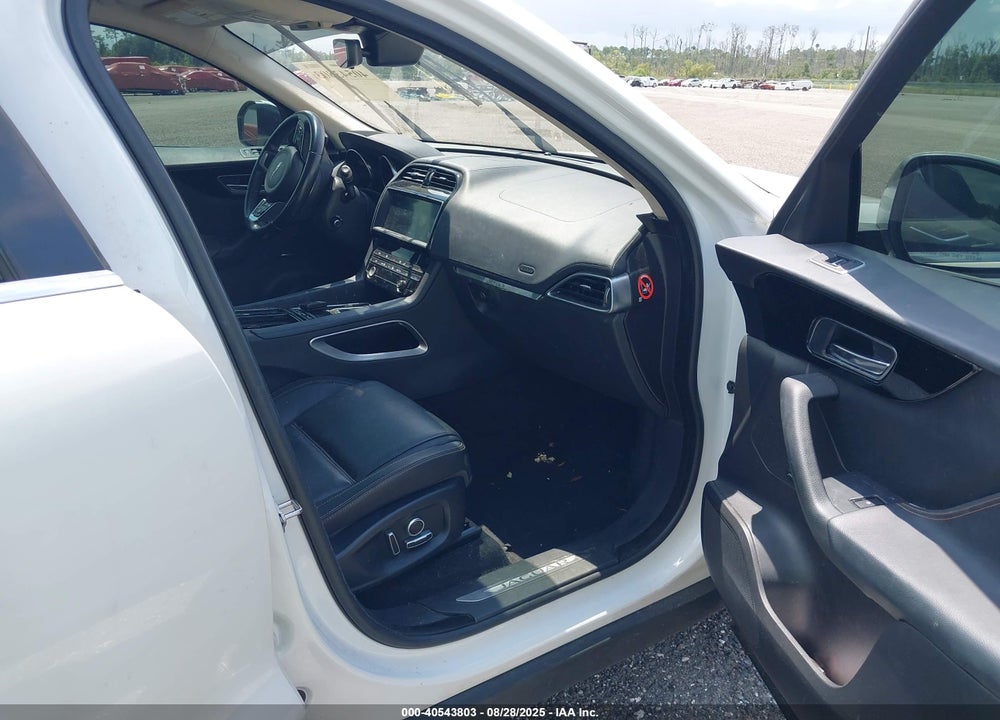 2019 JAGUAR F-PACE VIN: SADCK2GX6KA390884