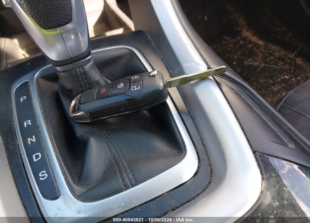 2014 FORD FUSION SE VIN: 3FA6P0HD9ER143538