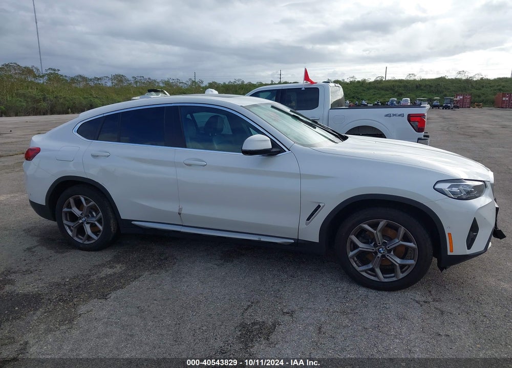 2022 BMW X4 XDRIVE30I VIN: 5UX33DT04N9L03288