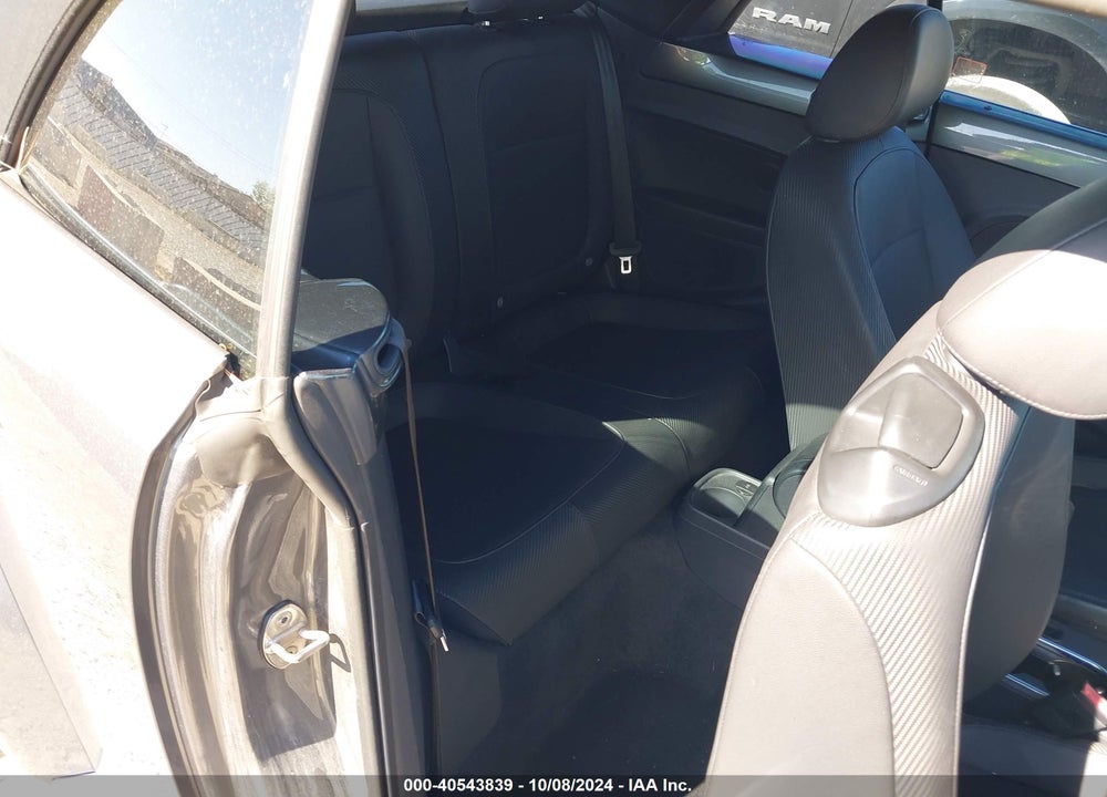 2015 VOLKSWAGEN BEETLE VIN: 3VW517ATXFM811375