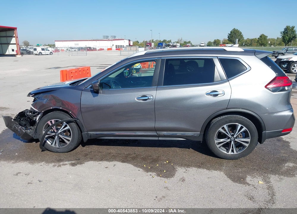 2017 NISSAN ROGUE SL VIN: 5N1AT2MT9HC870198