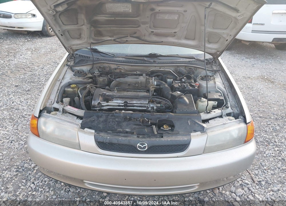 1998 MAZDA PROTEGE DX/LX VIN: JM1BC141XW0232915