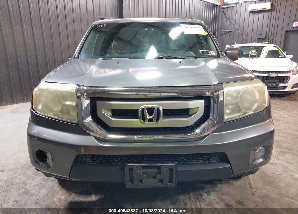2011 HONDA PILOT EX-L VIN: 5FNYF4H55BB005837