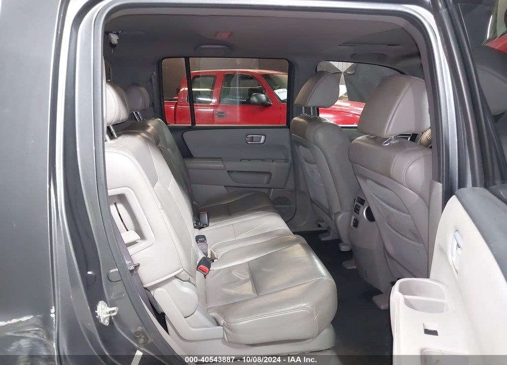 2011 HONDA PILOT EX-L VIN: 5FNYF4H55BB005837