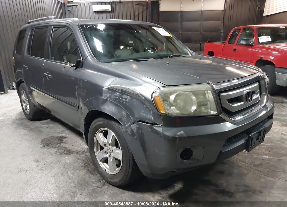 2011 HONDA PILOT EX-L VIN: 5FNYF4H55BB005837