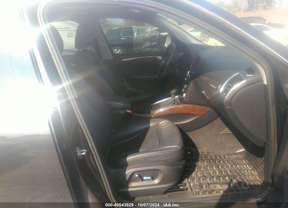 2014 AUDI Q5 2.0T PREMIUM VIN: WA1CFAFP3EA016064