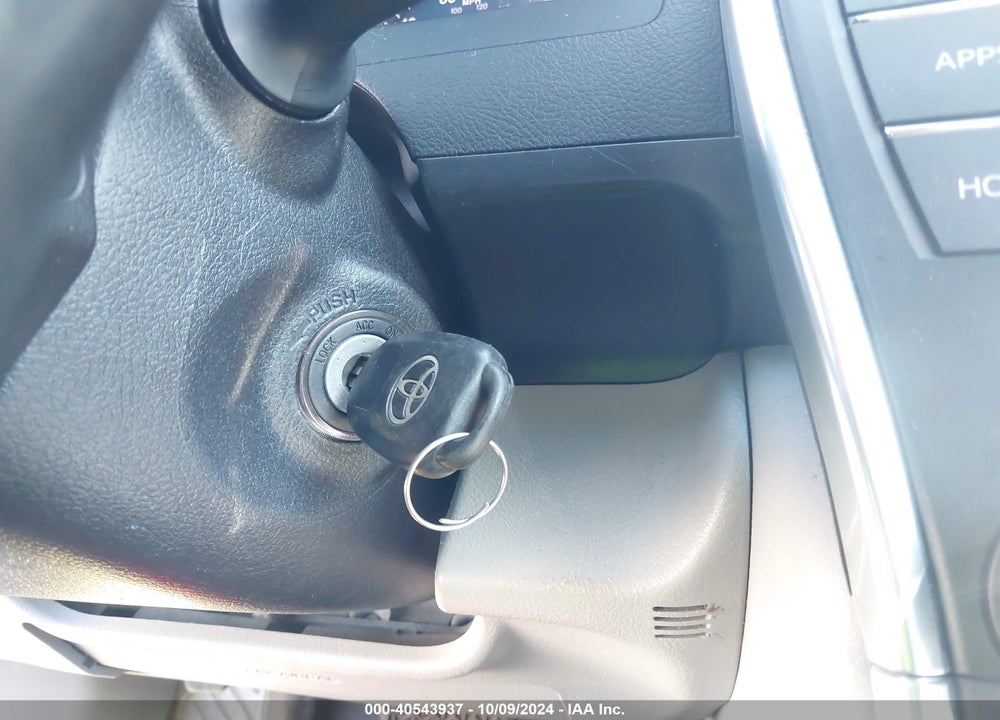 2016 TOYOTA CAMRY XLE VIN: 4T4BF1FK0GR570039