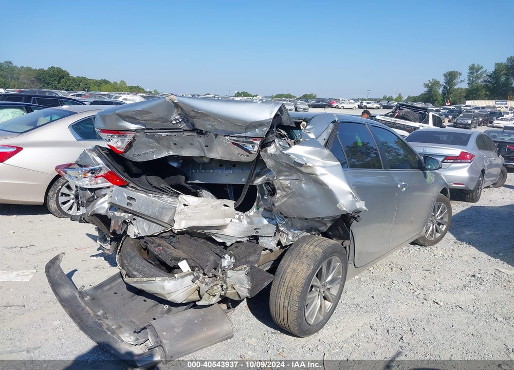 2016 TOYOTA CAMRY XLE VIN: 4T4BF1FK0GR570039