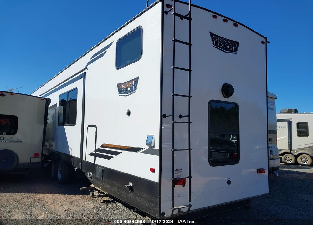2023 FOREST RIVER OTHER VIN: 4X4TWD825PF070118