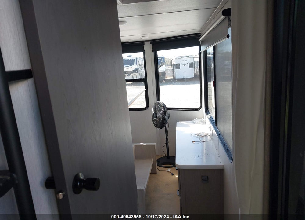2023 FOREST RIVER OTHER VIN: 4X4TWD825PF070118