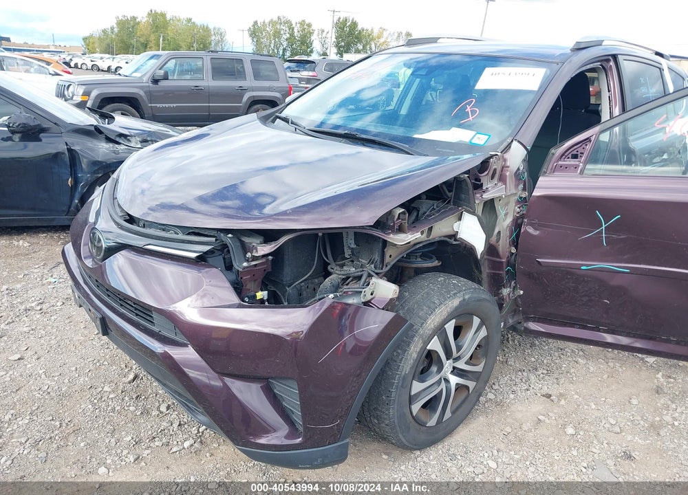 2018 TOYOTA RAV4 LE VIN: 2T3BFREV3JW775695