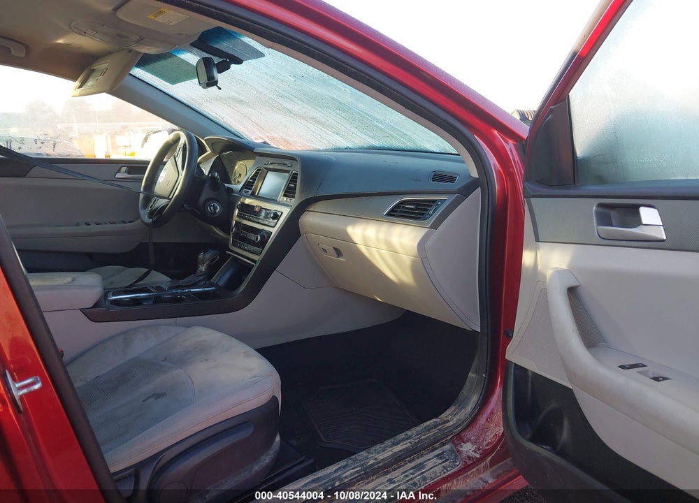 2016 HYUNDAI SONATA VIN: 5NPE24AF7GH314607