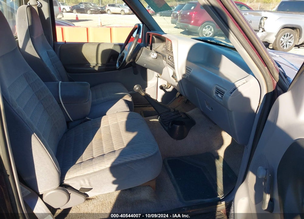1994 FORD RANGER VIN: 1FTCR10A5RPB30443