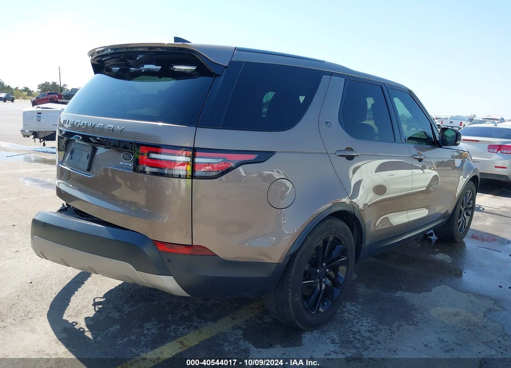 2017 LAND ROVER DISCOVERY HSE VIN: SALRRBBV0HA011578