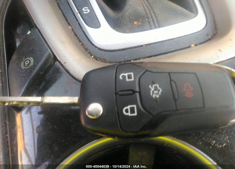 2013 FORD FUSION SE VIN: 3FA6P0HR3DR387440