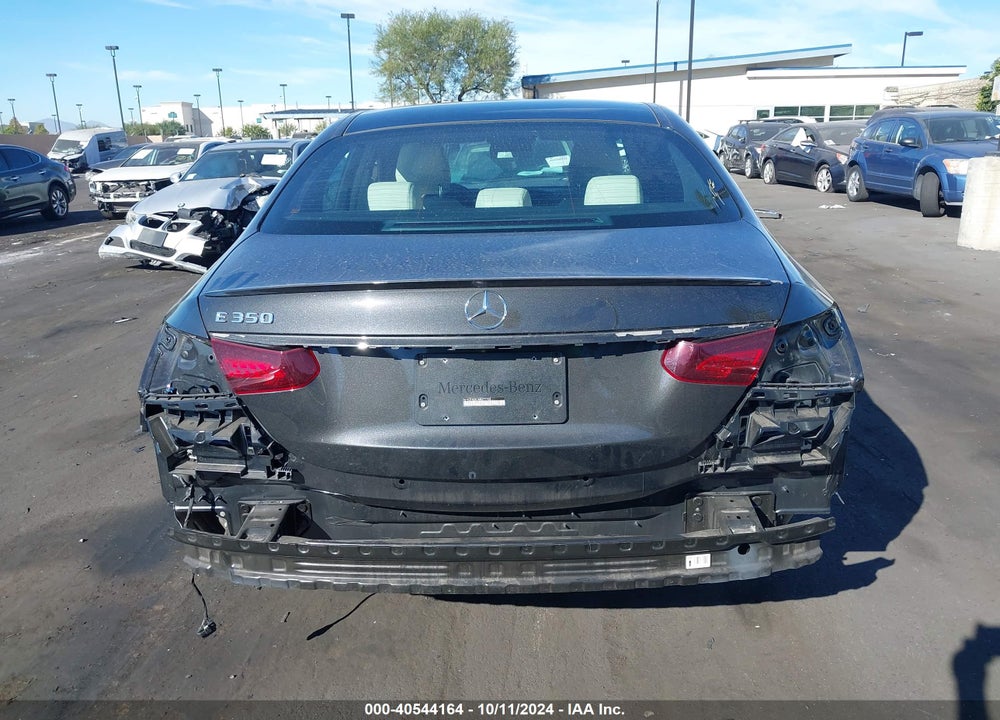 2022 MERCEDES-BENZ E 350 VIN: W1KZF8DB1NB077705
