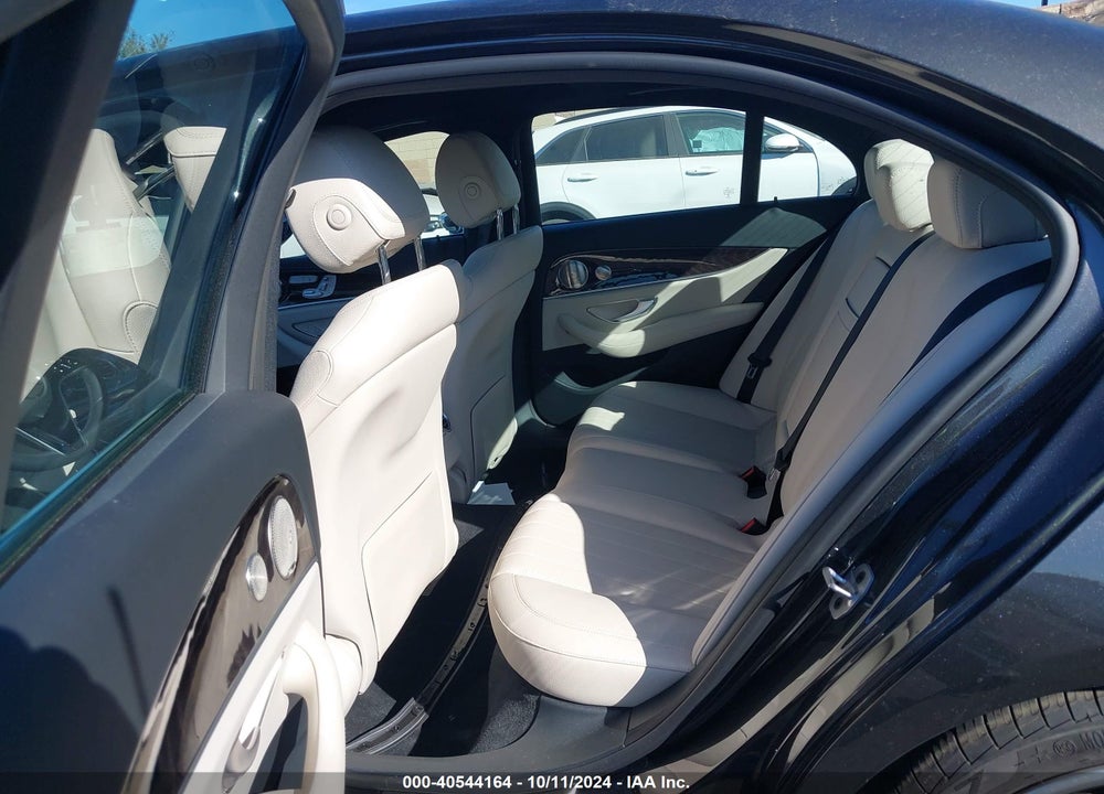 2022 MERCEDES-BENZ E 350 VIN: W1KZF8DB1NB077705