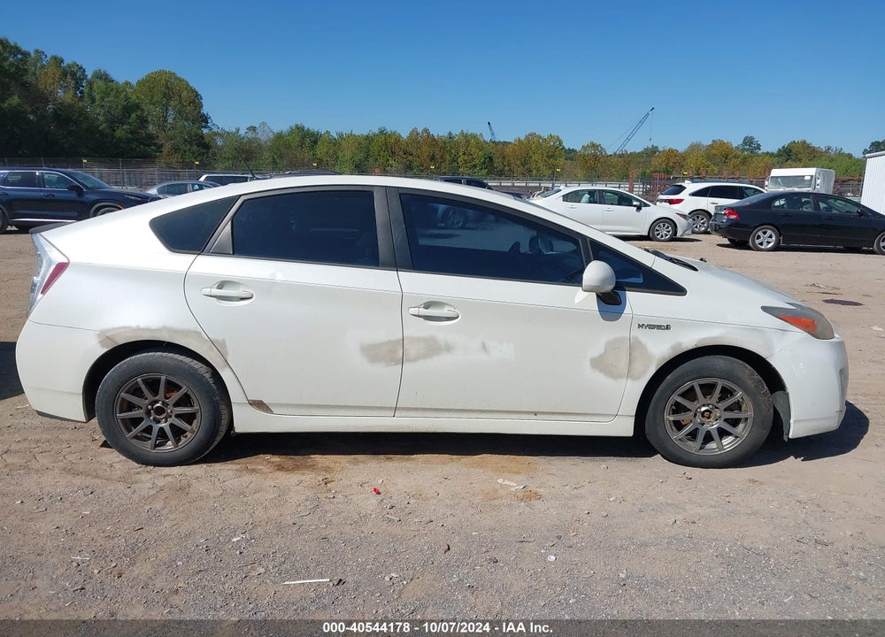 2011 TOYOTA PRIUS FOUR VIN: JTDKN3DUXB1365811