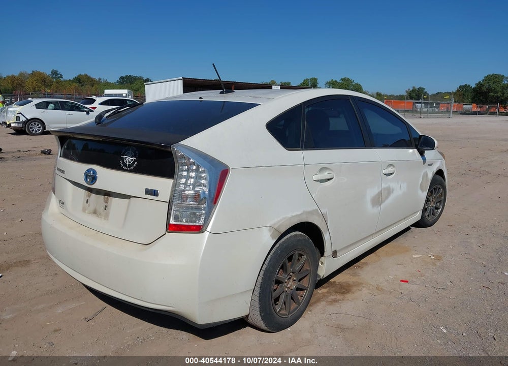 2011 TOYOTA PRIUS FOUR VIN: JTDKN3DUXB1365811