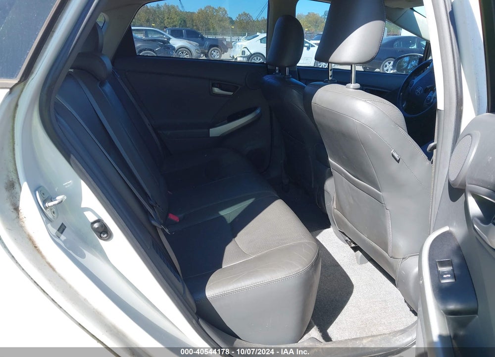 2011 TOYOTA PRIUS FOUR VIN: JTDKN3DUXB1365811