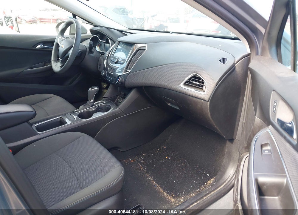 2017 CHEVROLET CRUZE LT AUTO VIN: 1G1BE5SMXH7274437
