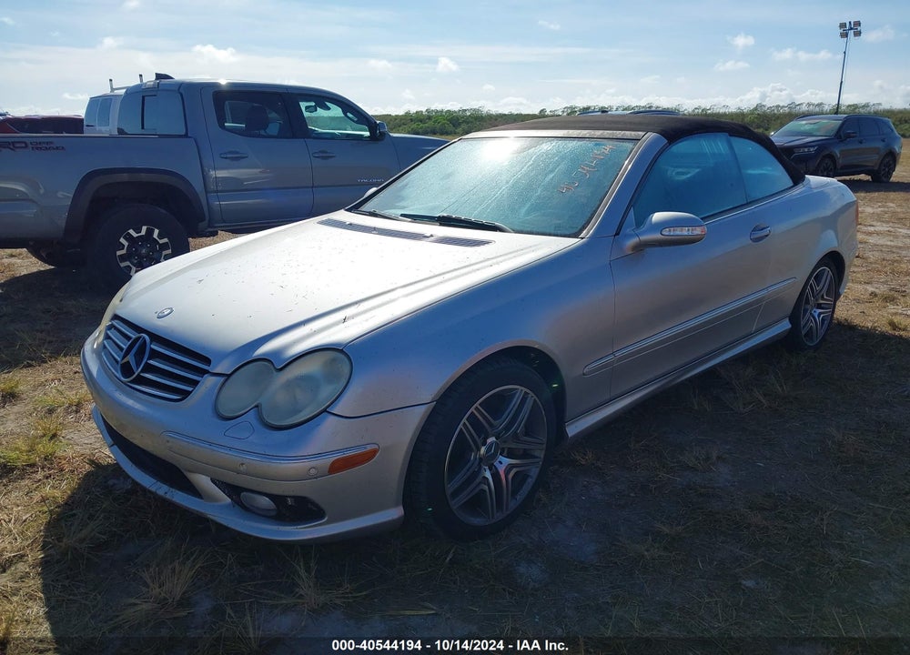 2005 MERCEDES-BENZ CLK 500 VIN: WDBTK75J45F155932