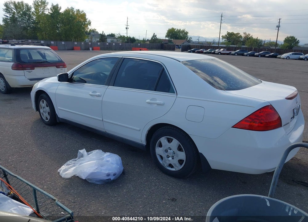 2007 HONDA ACCORD VIN: 1HGCM56437A008902