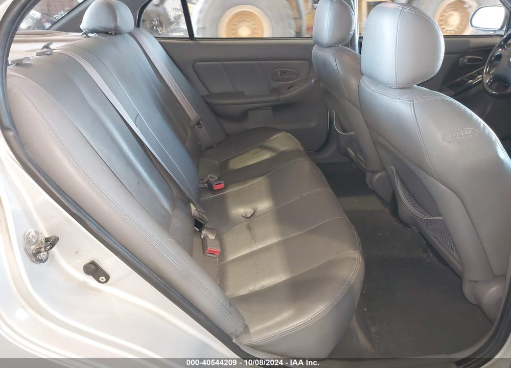2005 HYUNDAI ELANTRA GLS/GT VIN: KMHDN46D85U077697