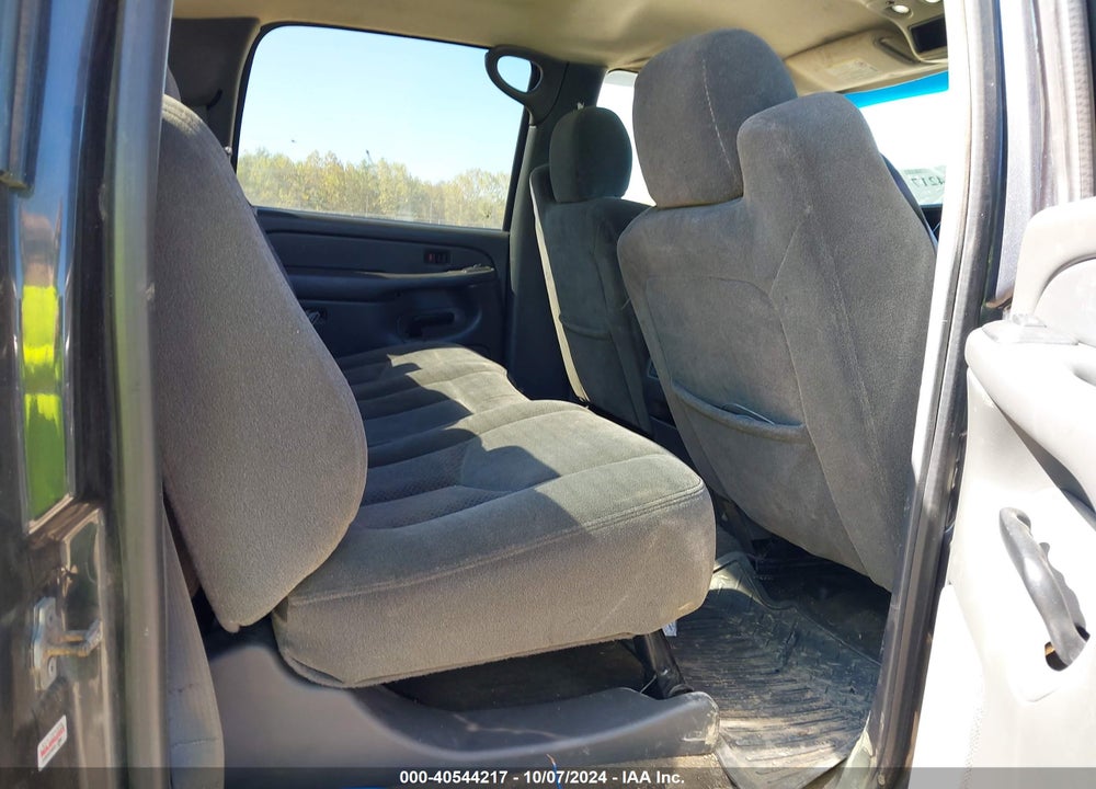 2004 CHEVROLET SILVERADO 2500HD LS VIN: 1GCHK23244F212067