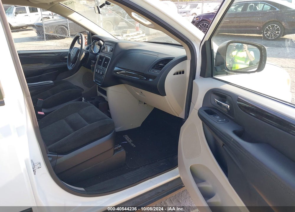 2015 DODGE GRAND CARAVAN AMERICAN VALUE PKG VIN: 2C4RDGBG2FR581305