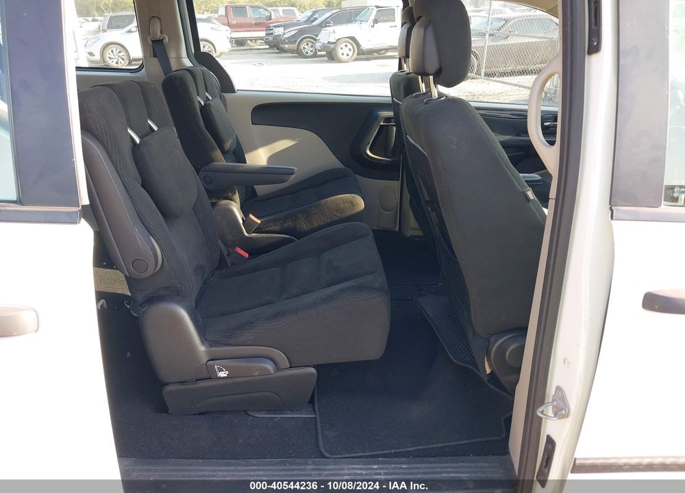 2015 DODGE GRAND CARAVAN AMERICAN VALUE PKG VIN: 2C4RDGBG2FR581305