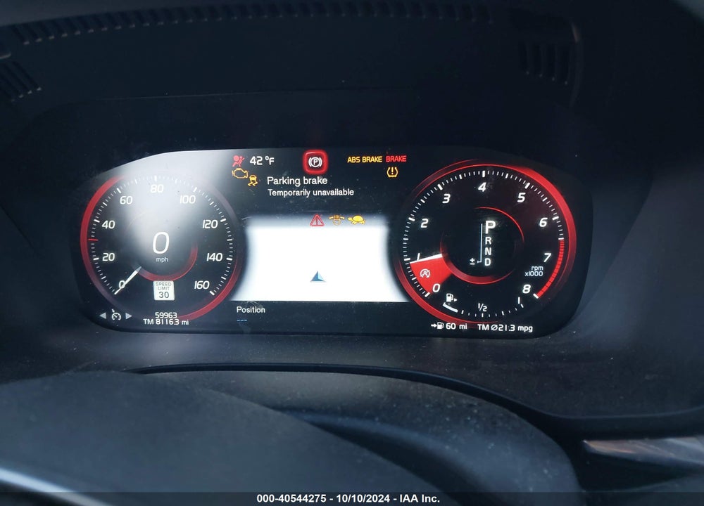 2018 VOLVO XC60 T5 MOMENTUM VIN: YV4102RK4J1021009