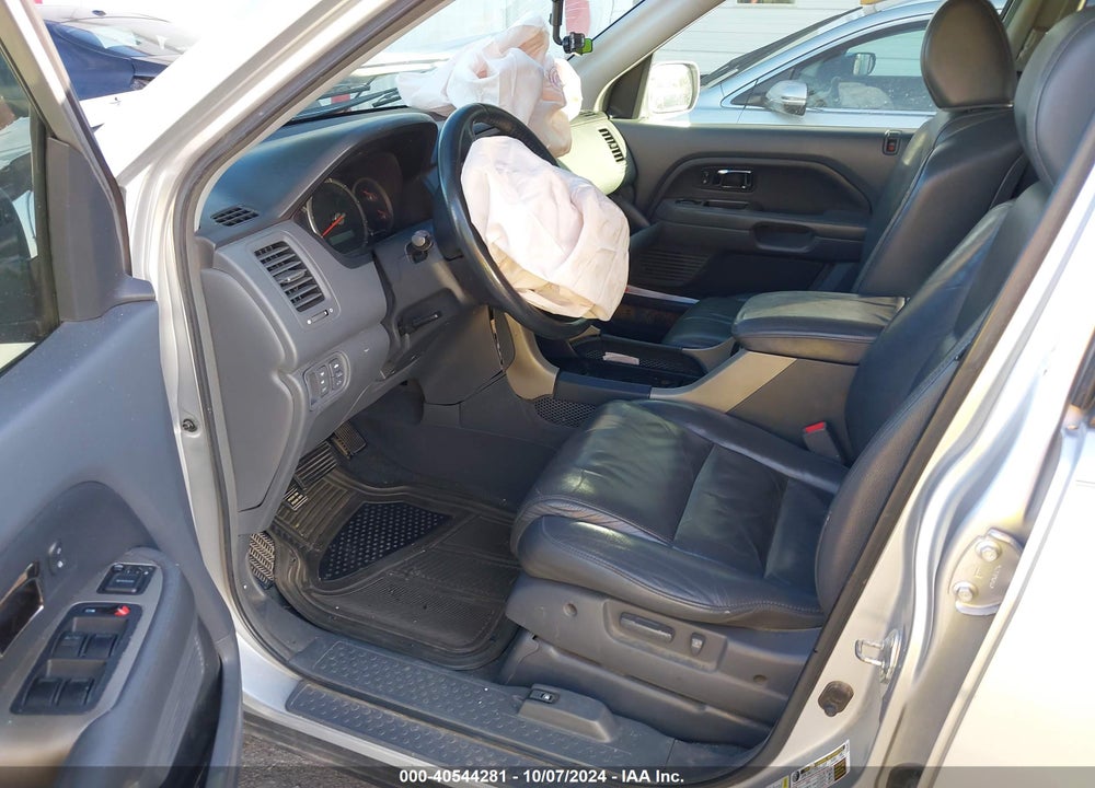 2007 HONDA PILOT EX-L VIN: 5FNYF18597B011694
